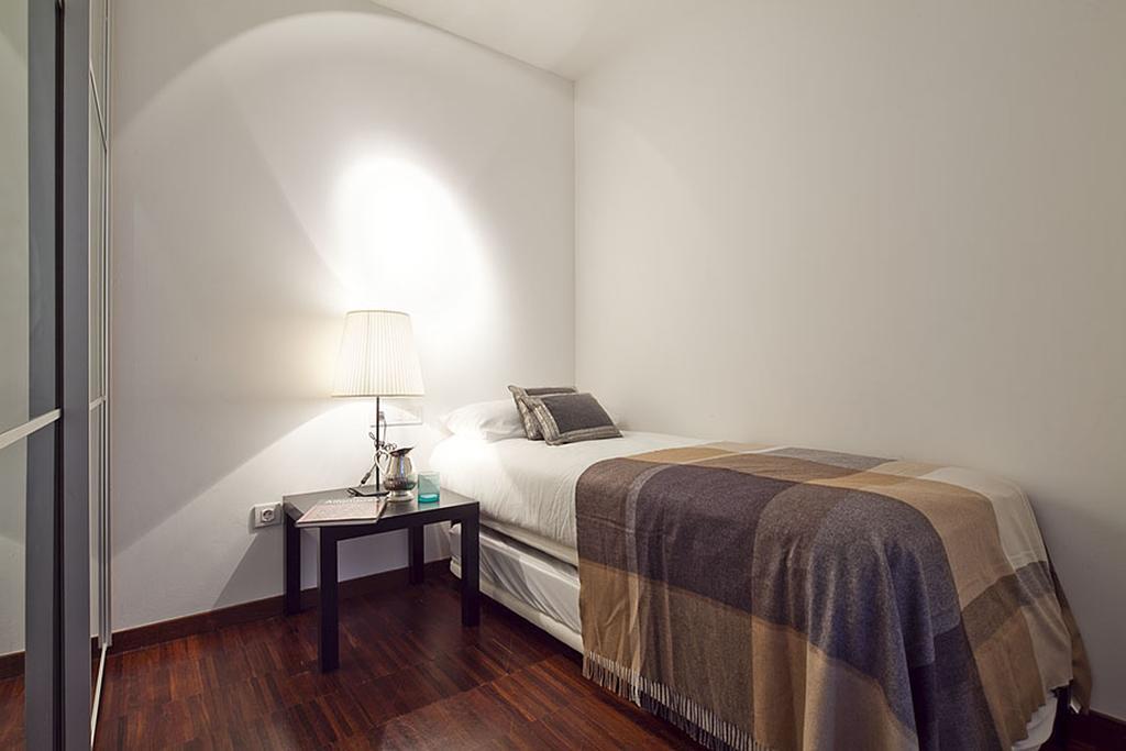 Apartment Barcelona Rentals - Sarria Apartments Near Center エクステリア 写真