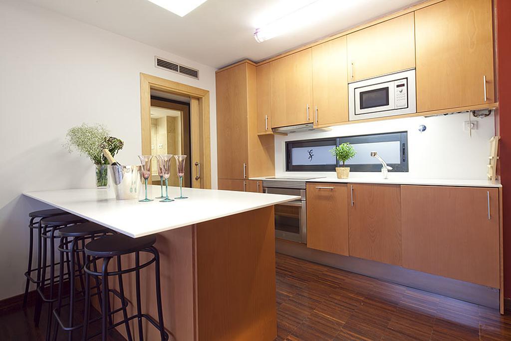 Apartment Barcelona Rentals - Sarria Apartments Near Center エクステリア 写真